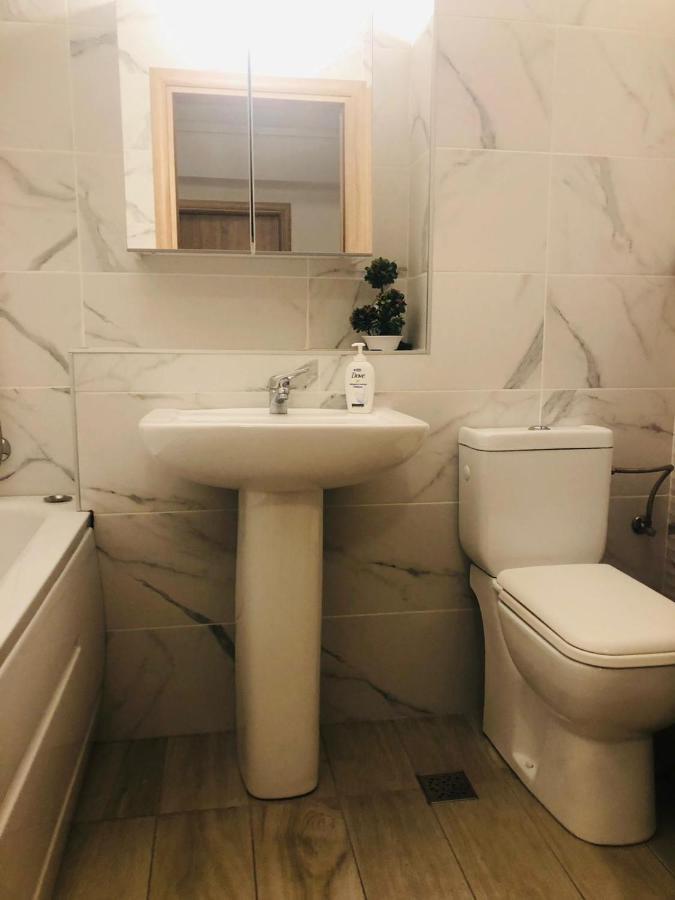 Alex Mnl Lux Apartment 2 Free Parking Bukarest Exterior foto